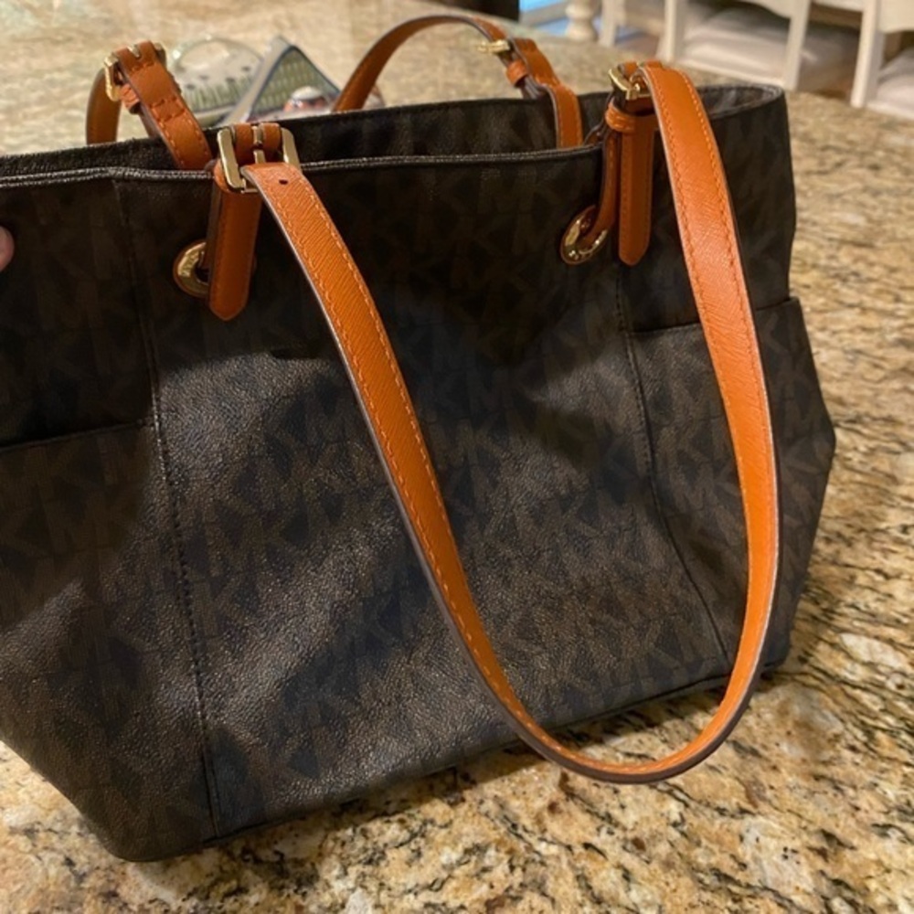 MICHAEL Michael Kors Brown and Tan Shoulder Bag